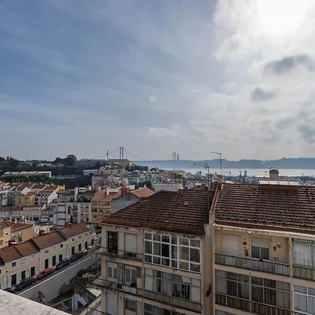 Tagus Views Apartment *
