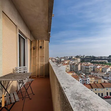 Tagus Views Apartment *